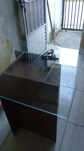 Vende mesa tampo de vidro 4 cadeiras