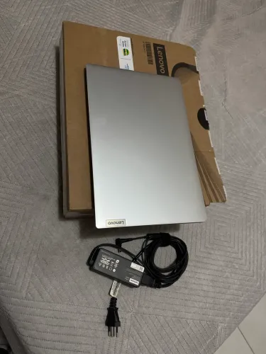 Notebook Lenovo I5-1235U