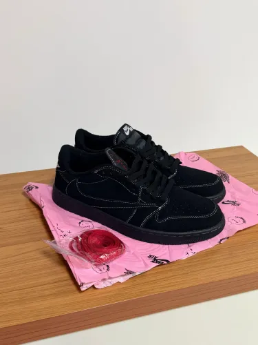 Tênis Air Jordan 1 44