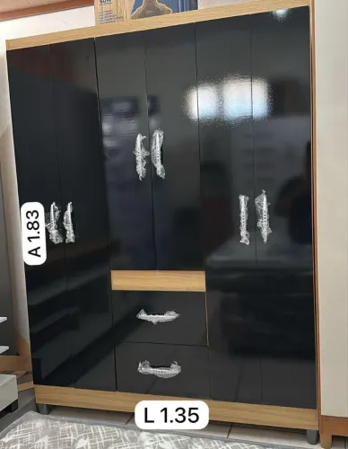 Guarda roupa novo na promoção