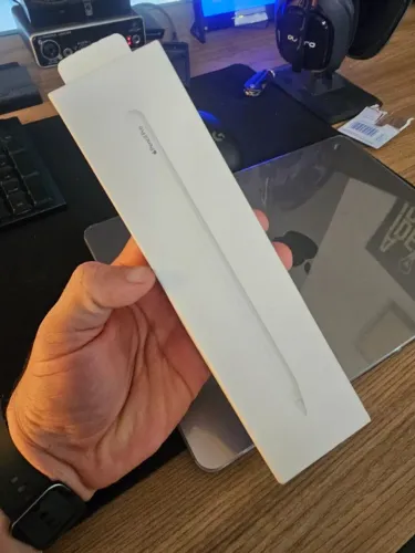 Apple Pencil PRO - 100% - Completa