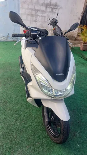 Pcx valor 11.200 tem conversa no valor falar  no wap *22 