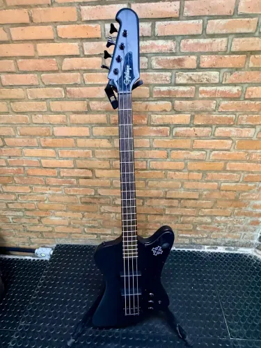 Baixo Epiphone Thunderbird GOTH