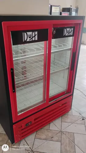 Expositora Geladeira /Refrigerador 4 portas Metalfrio.