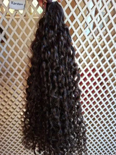 Cabelo humano cacheado 2