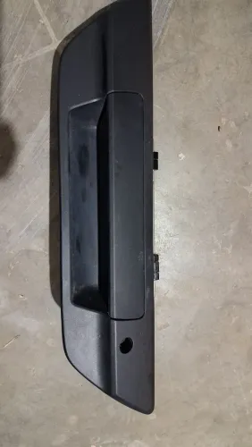 Maçaneta preta tampa hilux 2025 sem câmera