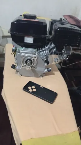 Motor de canoa 4T nunca usado