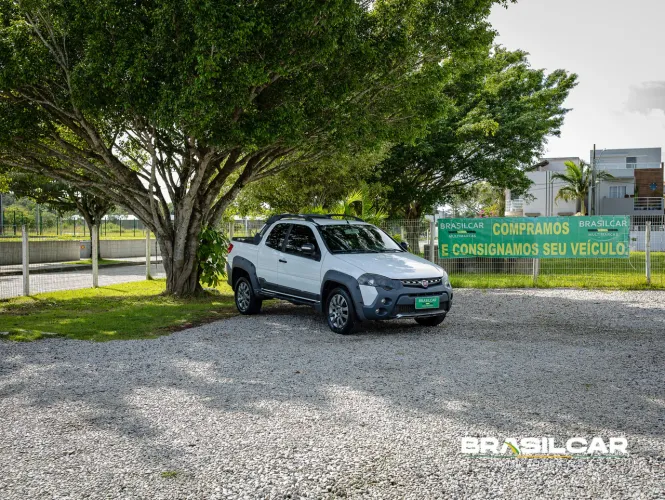 Fiat Strada Adv.1.8 16V Dualogic Flex CE 2015