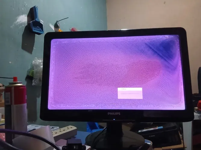 Monitor pra conserto 50$ pra vim buscar hoje!!!!