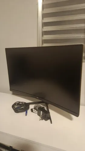 Monitor HQ, Curvo e 27 polegadas