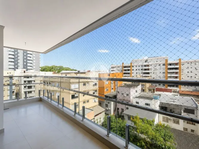 Apartamento de Alto Padrão com 3 Dormitórios e Excelente Infraestrutura no Centr