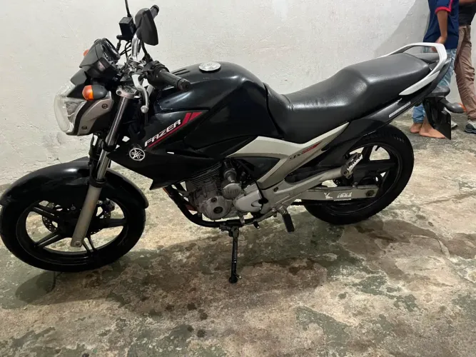 Yamaha Fazer 250 BlueFlex 2013 | Motor Revisado | Conservada