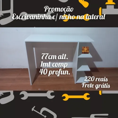 Escrivaninha com nicho na lateral