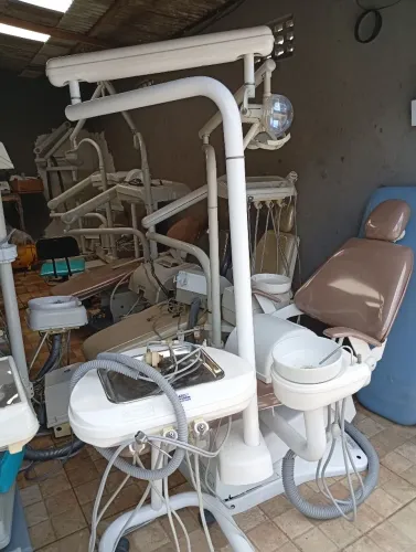 Cadeira odontológica semi nova