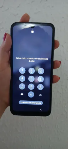 Celular Samsung A14 5g, com 4gb de ram e 64gb de memória. Sem nenhum problema e com caixa