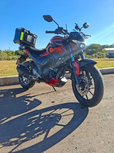 VENDE-SE YAMAHA FAZER FZ15 ABS 2025/2025 - ÚNICO DONO