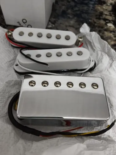 Set Captadores HSS Seizi Alnico V