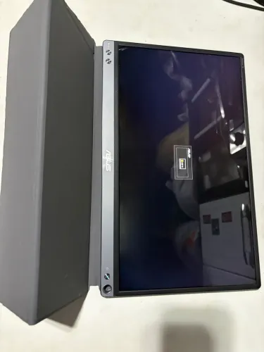 Monitor portátil USB ASUS 16,5? ZenScreen MB16AP / Full HD / IPS / Dual USB / Type-C