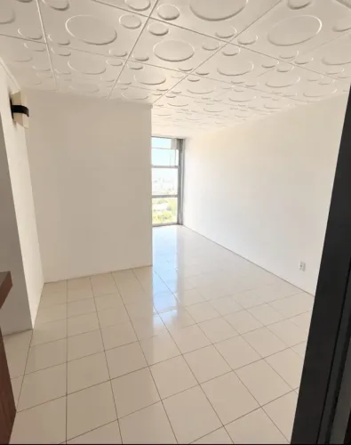 02 SALAS CONJUGADAS NO CENTRO (RUA DO SOL) COM METRAGEM DE 47,86M² EM FRENTE AO TEATRO.