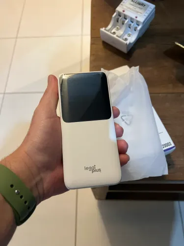 ? Power Bank Carregador Portátil 20.000mAh c/ 4 Cabos Embutidos - Novo