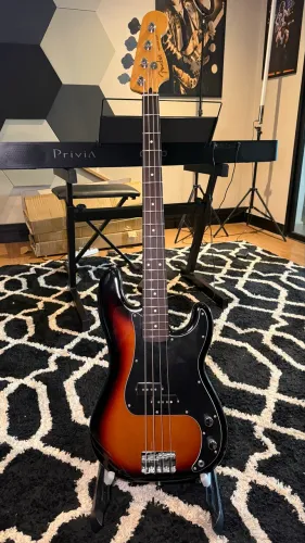 Fender precision bass mexicano 2022