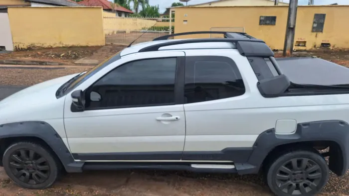 Fiat Strada Adventure1.8/ 1.8 Locker Flex CD 2020