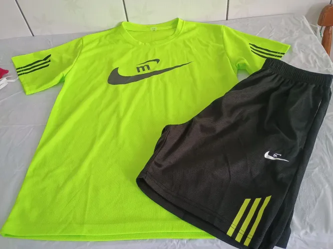 Conjunto Nike novo