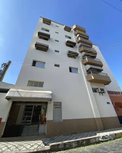 Apartamento no Centro de Lorena à Venda