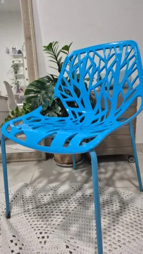 Cadeira Forest Modern: Design de Luxo por Preço de Desapego!