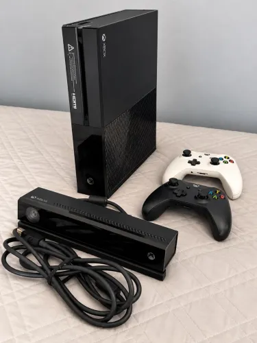 XBOX ONE COMPLETO - NEGOCIÁVEL