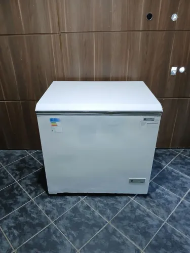 Freezer horizontal