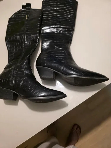 Bota cano alto feminina
