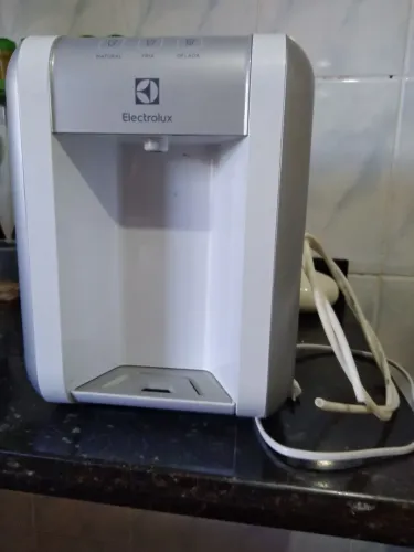 Purificador Electrolux pe11b usado