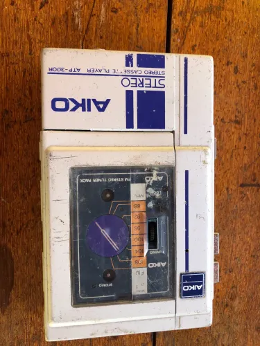 Walkman Aiko ( leia o anúncio )