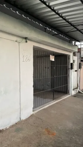 Aluga-se espaço comercial em Penedo - São Lourenço da Mata/PE