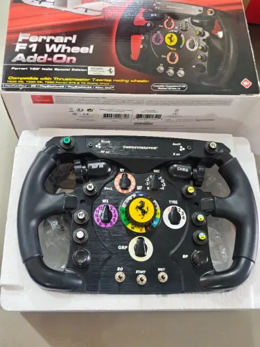 Volante Thrustmaster Ferrari F1 Wheel Add-On (Edição Especial) (SEMI-NOVO)