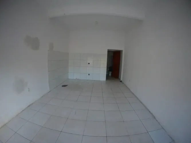Loja para aluguel tem 40 m² com 2 uartos em Damas - Fortaleza - CE