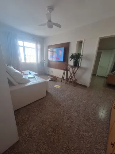 Apartamento com 3 quartos, 2 banheiros no centro