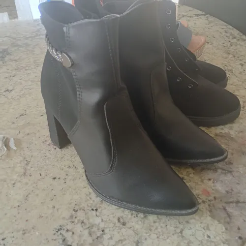 Lindos sapatos novos
