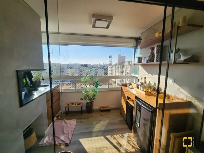 Apartamento 3 dormitórios com suíte, mobiliado - 4 vagas de garagem