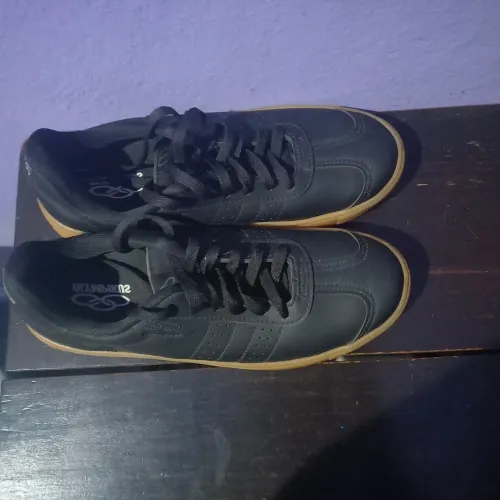 Tênis Nike e olympikus
