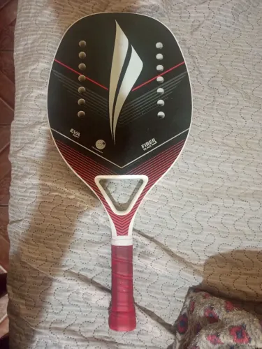 Vendo raquete de beach tennis