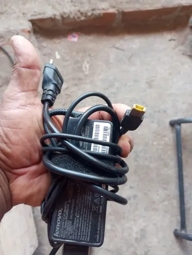 Carregador do Lenovo