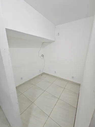 Aluga-se Sala comercial no setor comercial sul!!