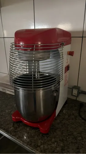 Batedeira planetária 18lts