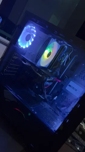 GAMER i7 + RX 580 8GB + 16GB RAM + SSD - RODA TUDO!