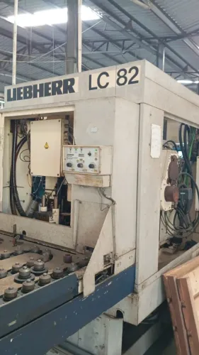 Fresadora de engrenagens CNC LIEBHERR LC-82