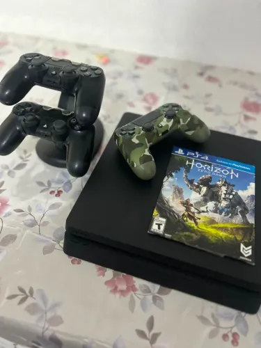 PS4 Slim - 1TB