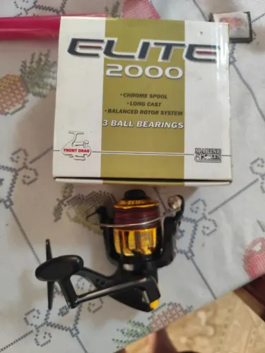 NUNCA USADO Molinete Elite 2000 com caixa