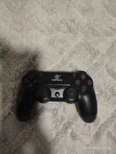 Ps4 usado bem conservado dois controles e jogos de ps4